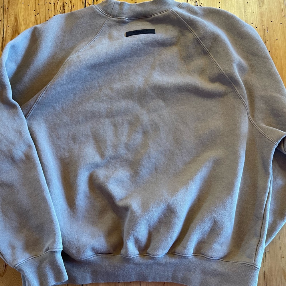 Essentials Sweatshirt - Picture 4 of 5
